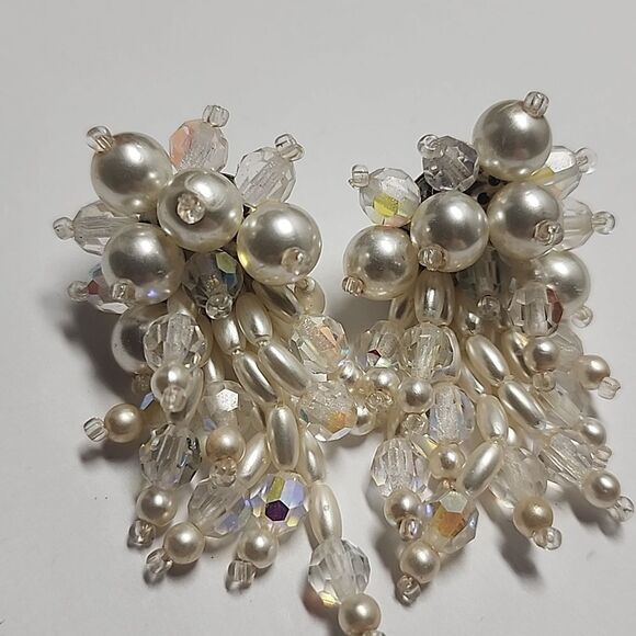 Vintage Faux Pearl AB Cluster Earrings Pierced - Picture 2 of 4
